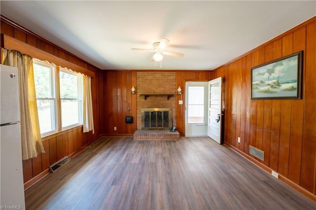 6221 Salem Chapel Road, Walnut Cove, NC 27052