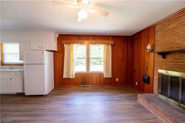 6221 Salem Chapel Road, Walnut Cove, NC 27052