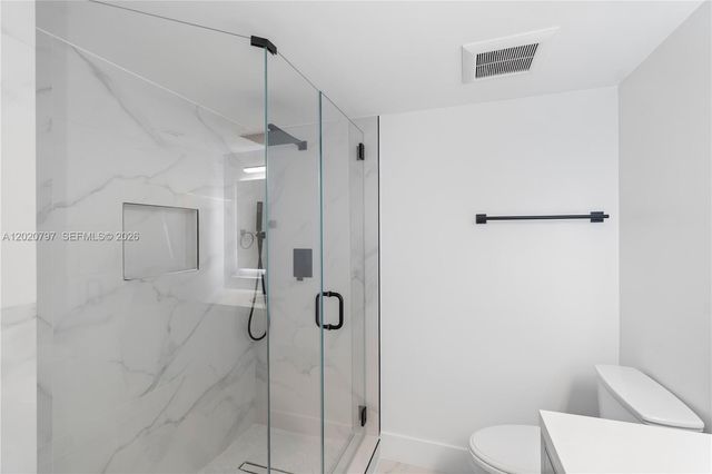 19101 NE 36th Ct 402, Aventura, FL 33180