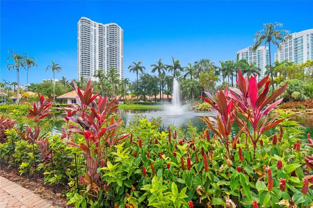 19101 NE 36th Ct 402, Aventura, FL 33180