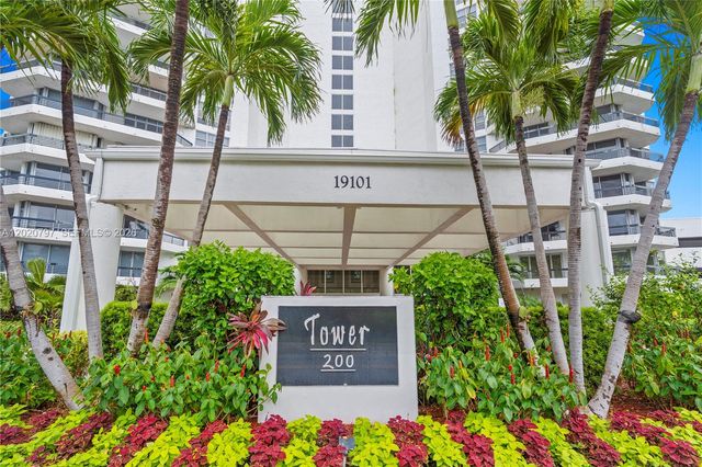 19101 NE 36th Ct 402, Aventura, FL 33180