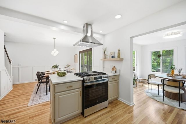 180 River Dr, Parsippany-troy Hills Twp., NJ 07034