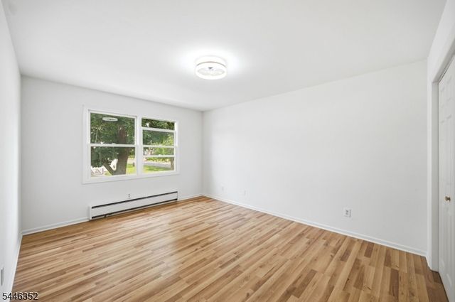 180 River Dr, Parsippany-troy Hills Twp., NJ 07034
