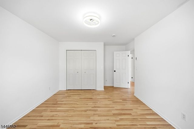 180 River Dr, Parsippany-troy Hills Twp., NJ 07034