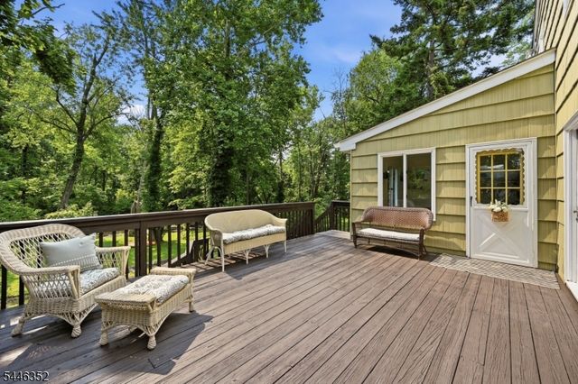 180 River Dr, Parsippany-troy Hills Twp., NJ 07034