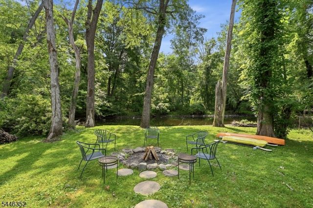 180 River Dr, Parsippany-troy Hills Twp., NJ 07034