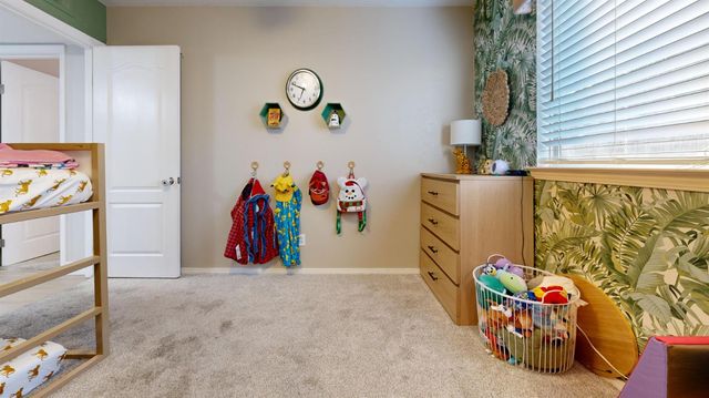 6094 N Mccaffrey Avenue, Fresno, CA 93722
