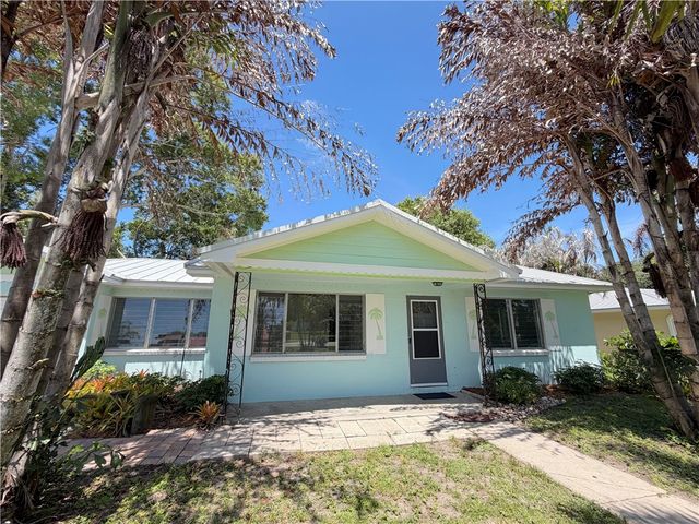 2055 34th Avenue, Vero Beach, FL 32960