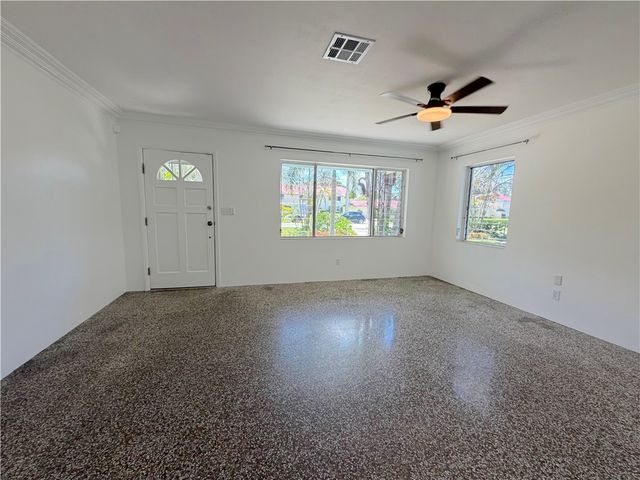 2055 34th Avenue, Vero Beach, FL 32960