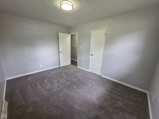 5820 E 40th Street, Indianapolis, IN 46226