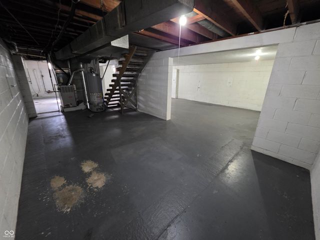 5820 E 40th Street, Indianapolis, IN 46226