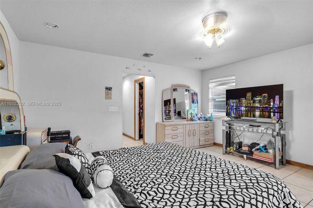 4501 SW 26th St, West Park, FL 33023