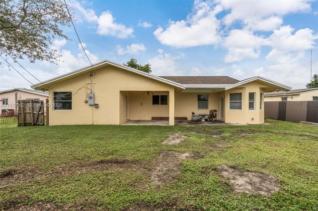 4501 SW 26th St, West Park, FL 33023