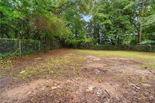 5270 Longmeadow Lane, Atlanta, GA 30349