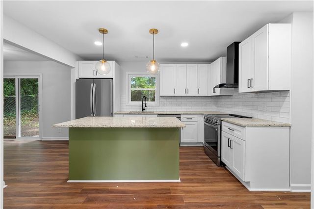5270 Longmeadow Lane, Atlanta, GA 30349