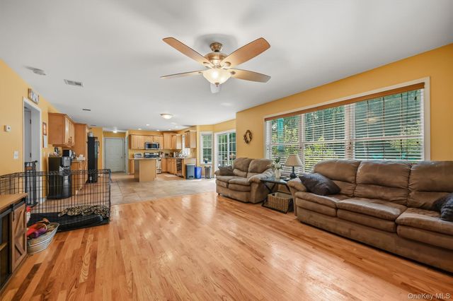 25 Mitchell Lane, Westtown, NY 10998