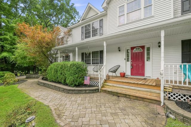 25 Mitchell Lane, Westtown, NY 10998