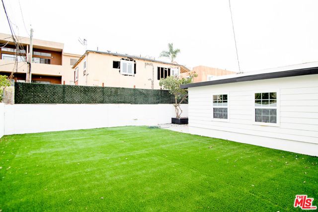 3748 Veteran, Los Angeles, CA 90034