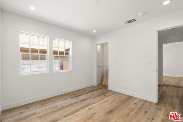 3748 Veteran, Los Angeles, CA 90034
