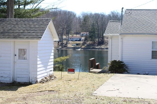 1749 Lake Drive, Harrison, MI 48625