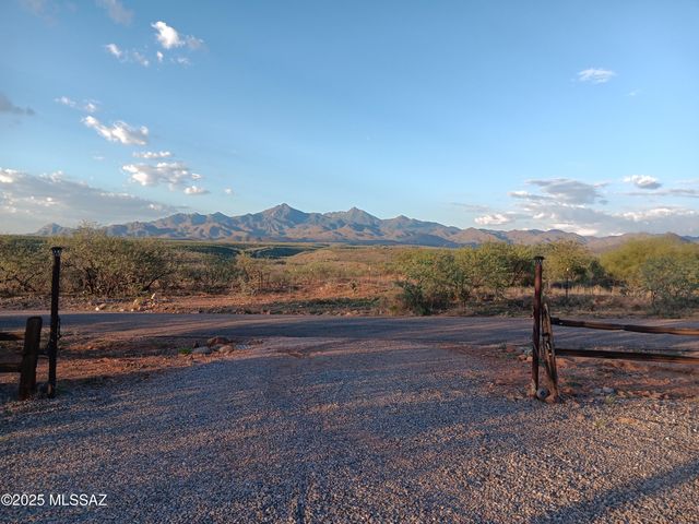 1867 Calle Caracol, Rio Rico, AZ 85648