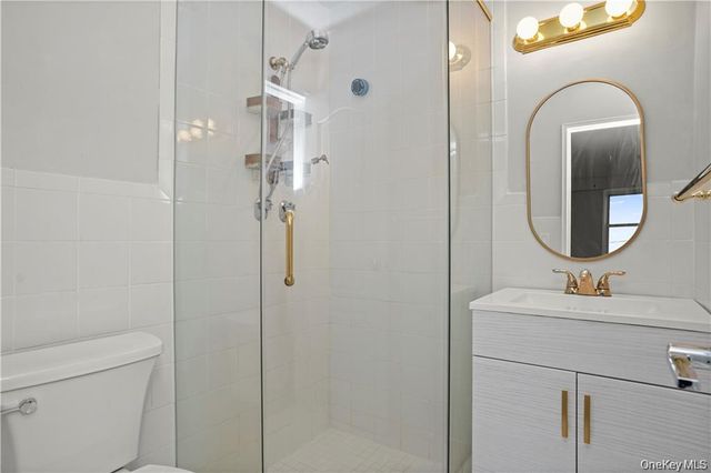 1841 Central Park Avenue 16A, Yonkers, NY 10710