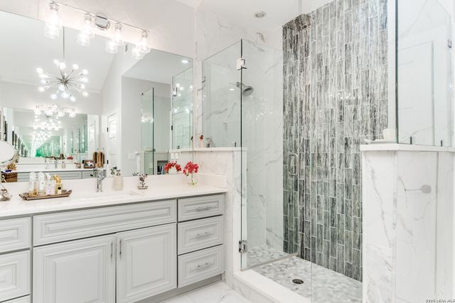 313 JAMES ST, Boerne, TX 78006