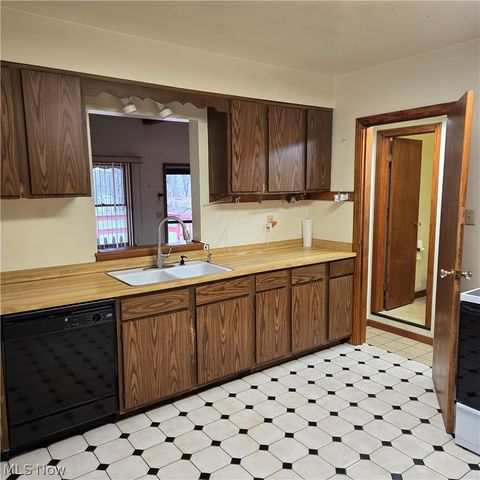 38700 Johnnycake Ridge Road, Willoughby, OH 44094