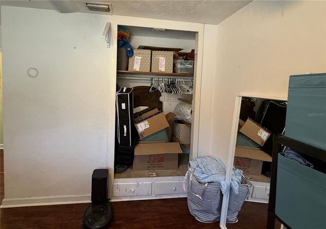 1106 NE 20TH PLACE, Gainesville, FL 32609