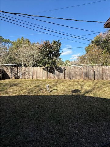 1106 NE 20TH PLACE, Gainesville, FL 32609