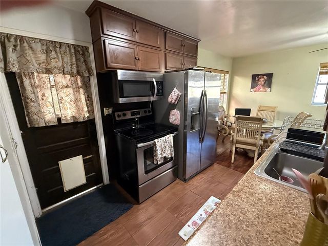 1106 NE 20TH PLACE, Gainesville, FL 32609