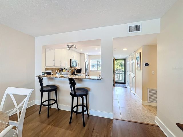 1510 PELICAN POINT DRIVE BA270, Sarasota, FL 34231