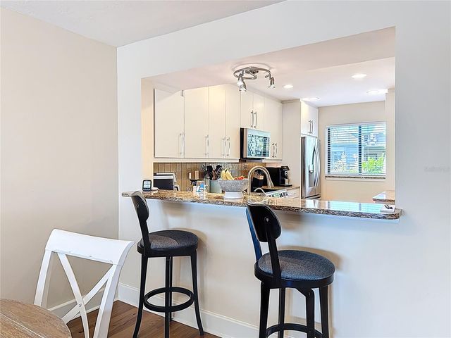 1510 PELICAN POINT DRIVE BA270, Sarasota, FL 34231