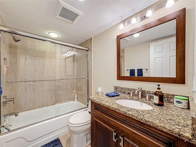 1510 PELICAN POINT DRIVE BA270, Sarasota, FL 34231