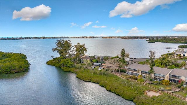 1510 PELICAN POINT DRIVE BA270, Sarasota, FL 34231
