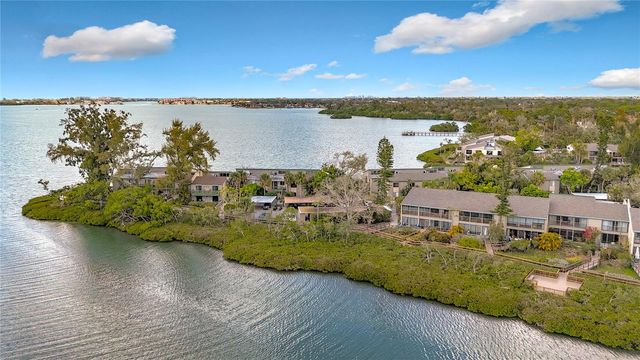 1510 PELICAN POINT DRIVE BA270, Sarasota, FL 34231