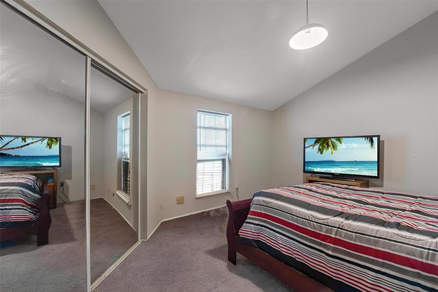 7030 Terrasso Drive, Hitchcock, TX 77563