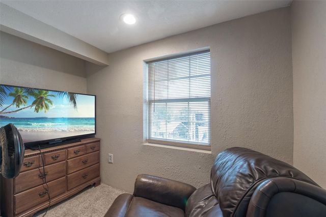 7030 Terrasso Drive, Hitchcock, TX 77563