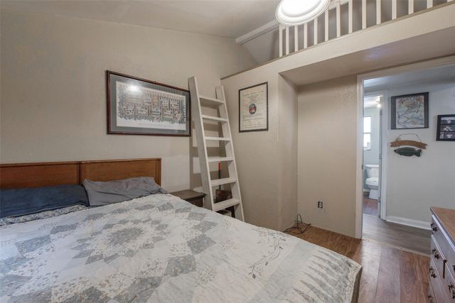 7030 Terrasso Drive, Hitchcock, TX 77563