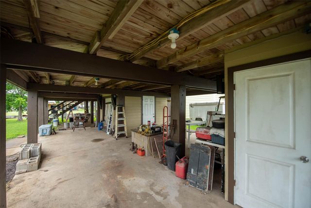 7030 Terrasso Drive, Hitchcock, TX 77563