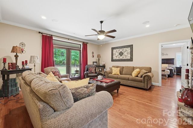 6777 Houser Farm Road, Vale, NC 28168
