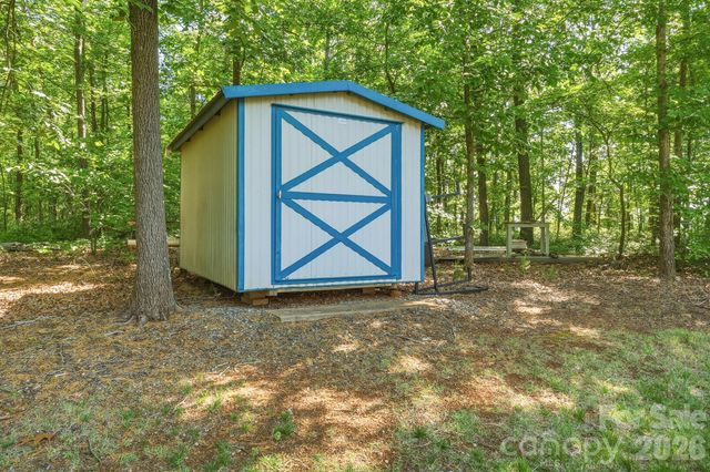 6777 Houser Farm Road, Vale, NC 28168