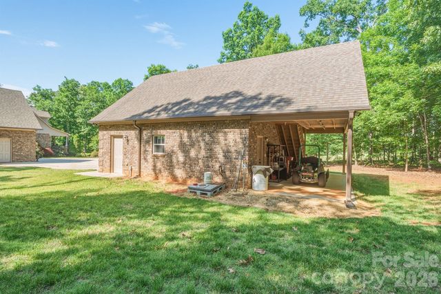 6777 Houser Farm Road, Vale, NC 28168
