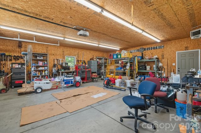 6777 Houser Farm Road, Vale, NC 28168