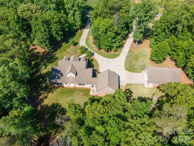 6777 Houser Farm Road, Vale, NC 28168