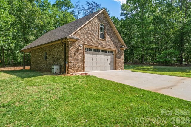 6777 Houser Farm Road, Vale, NC 28168