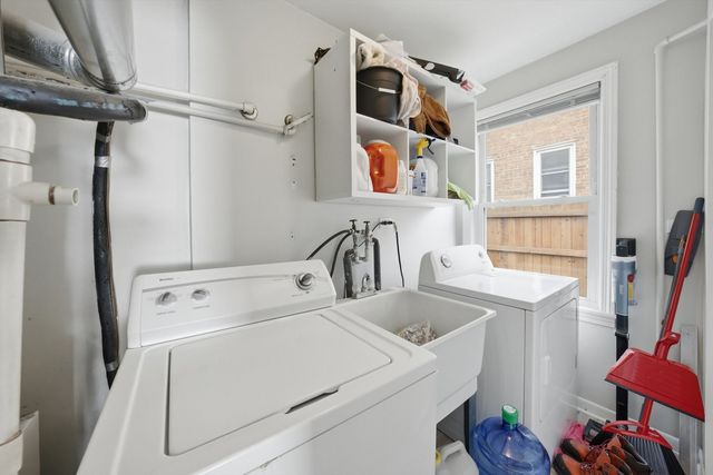 3231 W 99th Street, Evergreen Park, IL 60805
