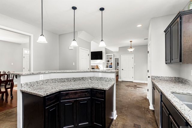 9839 Byrnes Rd, St Francisville, LA 70775