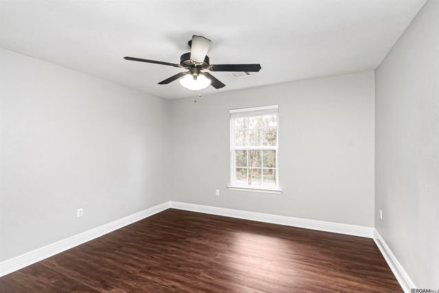 9839 Byrnes Rd, St Francisville, LA 70775