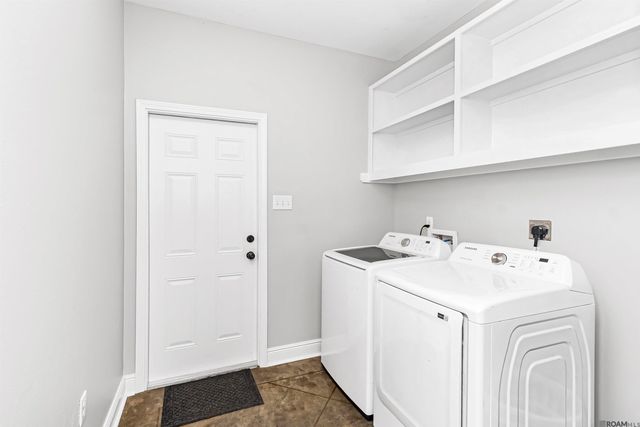 9839 Byrnes Rd, St Francisville, LA 70775